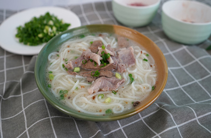 西固原味汤粉王培训
